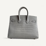 Bolsa Hermès Birkin 25 Matte Alligator Mississippi Gris Neve com Ferragens Gold