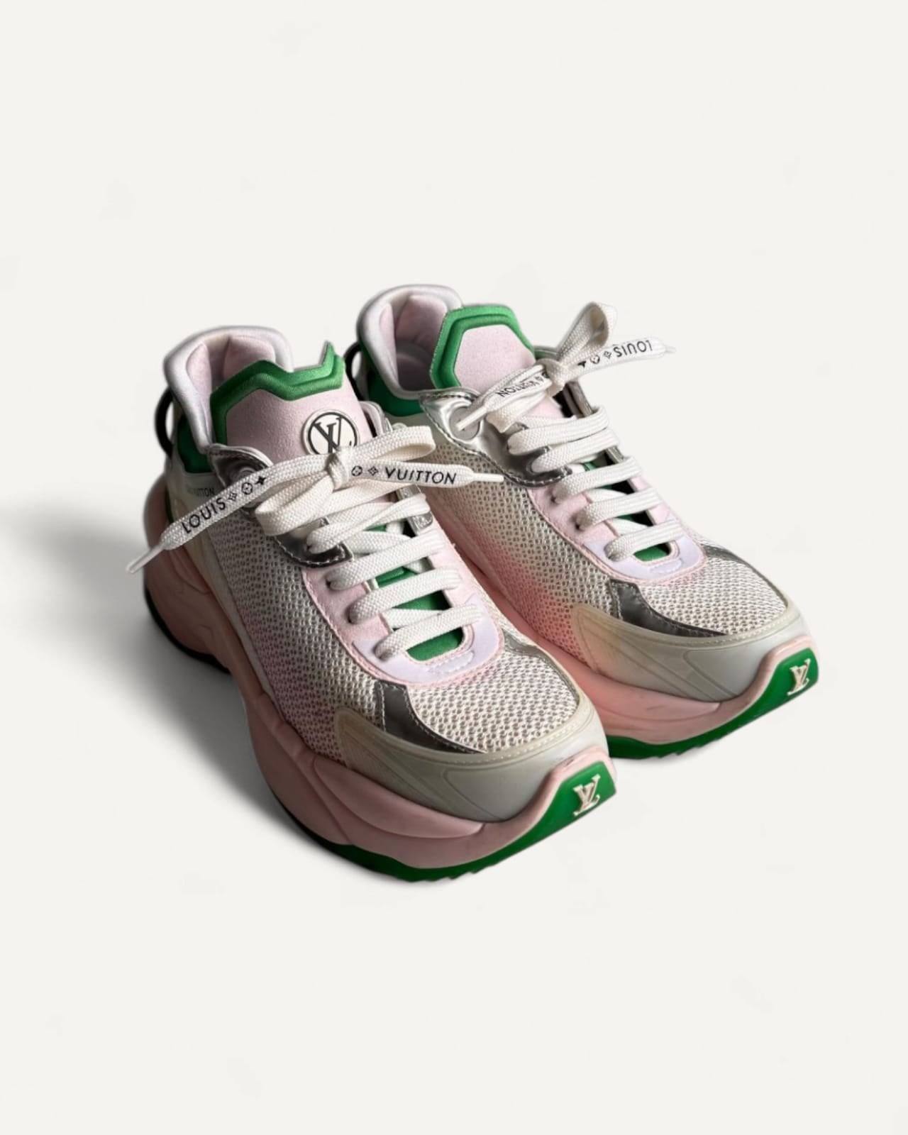 LOUIS VUITTON RUN55 スニーカー　40(24㎝) Tênis Louis Vuitton Run 55 Sneakers White And Green Monogram