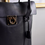 Bolsa Salvatore Ferragamo Sookie Tote Preta