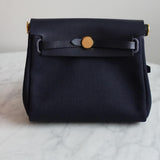 Bolsa Hermès Herbag Mini Bleu Indigo com Ferragens Douradas