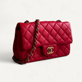 Bolsa Chanel Classic Flap Mini Rosa Coral com Ferragens Douradas