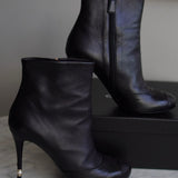 Bota Chanel Couro Preta com Pérola