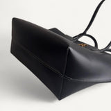 Bolsa Burberry TB Leather Tote Preta