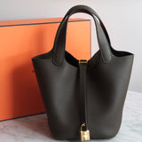 Bolsa Hermès Picotin 18 Clemence Vert Loden com Ferragens Gold