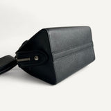 Bolsa Prada Monochrome Preta com Ferragens Prateadas