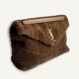 Bolsa Saint Laurent Lou Lou Shearling Brown com Ferragens Douradas
