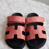 Sandália Hermès Chypre Croco Rose Bois de Santal