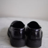 Mocassim Celine Margaret com Triomphe Preto com Ferragens Douradas