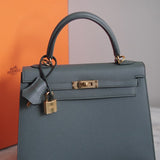 Bolsa Hermès Kelly 25 Epsom Vert Amande com Ferragens Gold