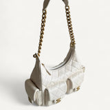 Bolsa Chanel Hobo Maxi com Ferragens Douradas