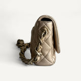 Bolsa Chanel Metallic Lambskin Lacquered Quilted Small Flap Gold