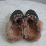 Mule Gucci Preto com Pelos