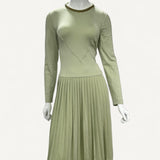 Vestido Burberry Midi Verde Plissado em Malha