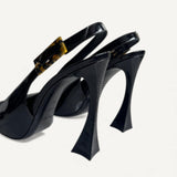 Scarpin Saint Laurent Slingback Lee em Couro Polido