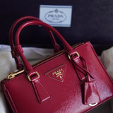 Bolsa Prada Mini Galleria Couro Saffiano Verniz Vermelha