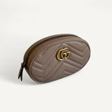 Pochete Gucci GG Marmont Nude com Ferragens Douradas