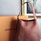 Bolsa Louis Vuitton Low Key Hobo Cognac Média