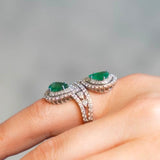 Anel  de Diamantes e 2 Gotas de Esmeralda
