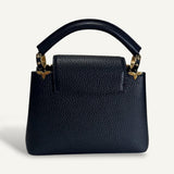 Bolsa Louis Vuitton Capucines Mini Preta com Ferragens Douradas
