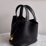 Bolsa Hermès Picotin 18 Clemence Noir com Ferragens Gold