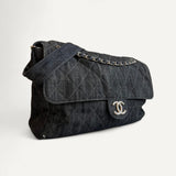 Bolsa Chanel Classic Messenger Flap Bag Navy Quilted Denim Stretch Spirit