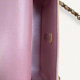 Bolsa Chanel Classic Flap Couro Matelassê com Ferragens Douradas