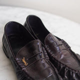 Mocassim Saint Laurent Le Lofer Couro de Hagfish Burgundy