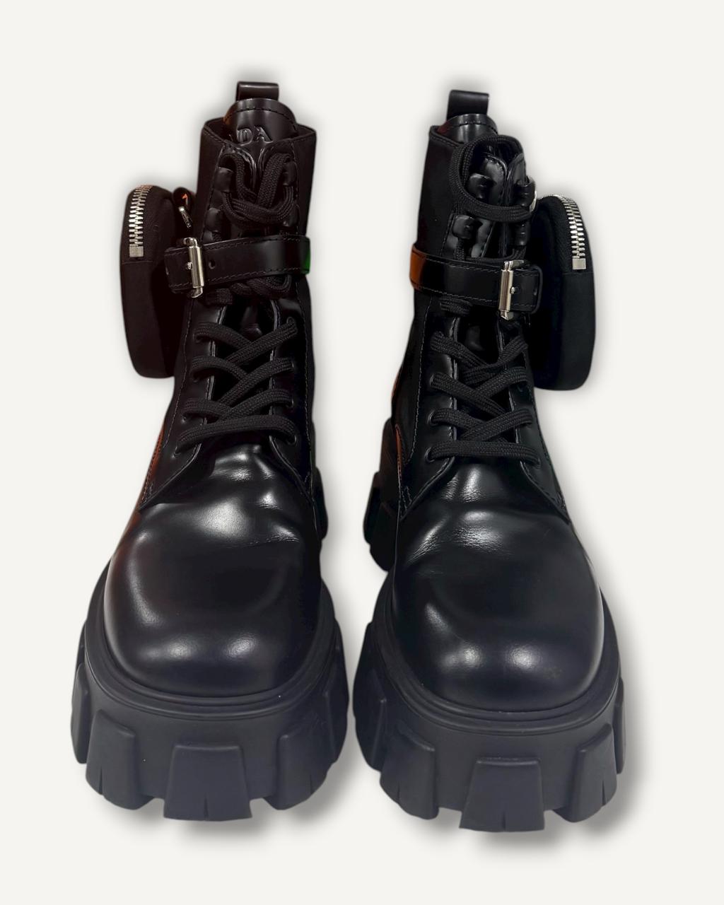Prada – Front Row