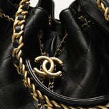 Bolsa Chanel 25 Medium Preta com Ferragens Douradas