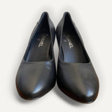 Scarpin Chanel em Couro Preto