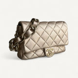Bolsa Chanel Metallic Lambskin Lacquered Quilted Small Flap Gold