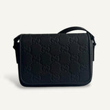Bolsa Gucci Rubber-Effect Mini Messenger Bag Preta