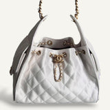 Bolsa Chanel 25 Small White com Ferragens Douradas