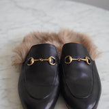 Mule Gucci Preto com Pelos