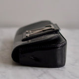 Clutch Louis Vuitton SoBe Electric Epi Preta