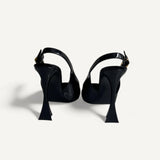 Scarpin Saint Laurent Slingback Lee em Couro Polido