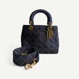 Bolsa Dior Lady Dior Medium Denim Cannage Studded Supple Navy Blue