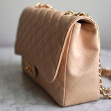 Bolsa Chanel Double Flap Caviar Jumbo Nude com Gold Hardware