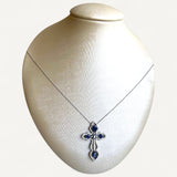 Gargantilha Cruz em Ouro Branco 18k  com Diamantes e Safiras