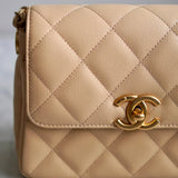 Bolsa Chanel Single Flap Caviar Bege Small com Gold Hardware