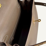 Bolsa Hermès Kelly 28 Epsom Etoupe com Ferragens Gold
