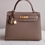 Bolsa Hermès Kelly 28 Epsom Etoupe com Ferragens Gold