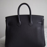 Bolsa Hermès Birkin 25 Togo Noir com Ferragens Gold