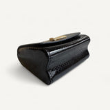 Bolsa Louis Vuitton Twist Phyton Preta com Ferragens Douradas Cravejadas