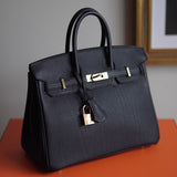 Bolsa Hermès Birkin 25 Togo Noir com Ferragens Gold
