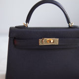 Bolsa Hermès Mini Kelly Epsom Noir com Ferragens Gold