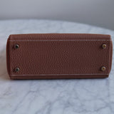 Bolsa Hermès Kelly 25 Togo Gold com Ferragens Gold