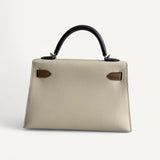 Bolsa Hermès Mini Kelly Epsom Tricolor Nata/ Chai / Gris Meyer com Ferragens Palladium