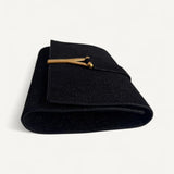 Clutch Saint Laurent Preta com Ferragens Douradas