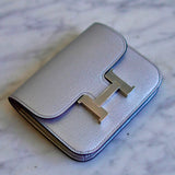 Carteira Constance Slim GoatSkin Prata com Ferragens Palladium